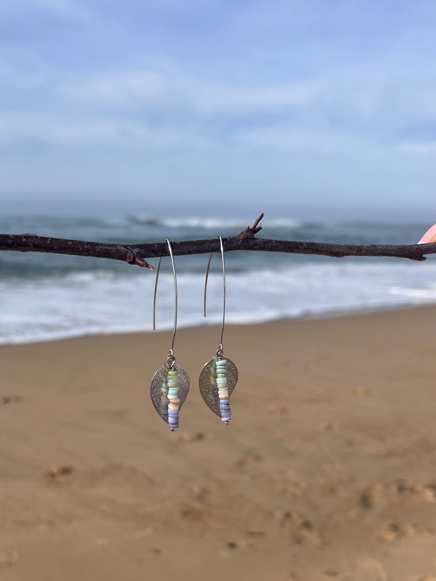 Boucles Pendantes Heishi · perles de coquillage