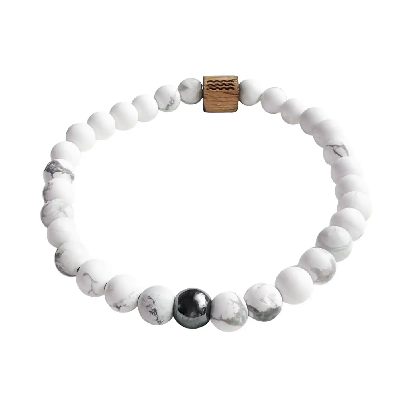 bracelet de perles blanche avec une perle argent au centre