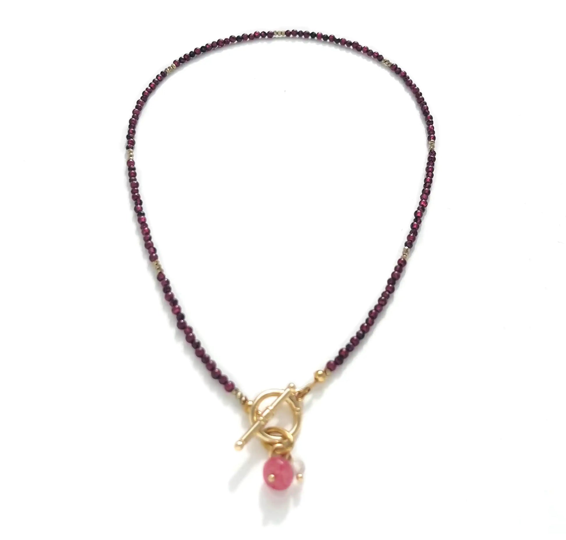 collier de perles grenate